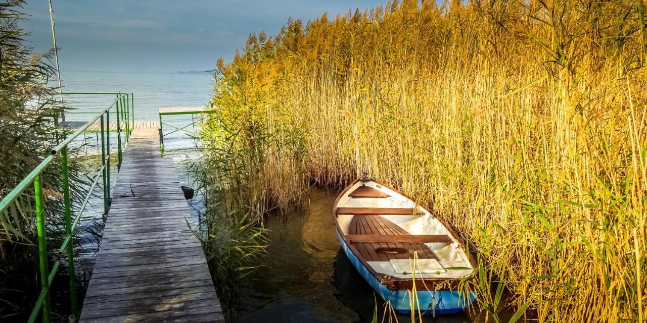 Komfort Home Bursport Bt. Haz Balatonfenyves Exterior foto