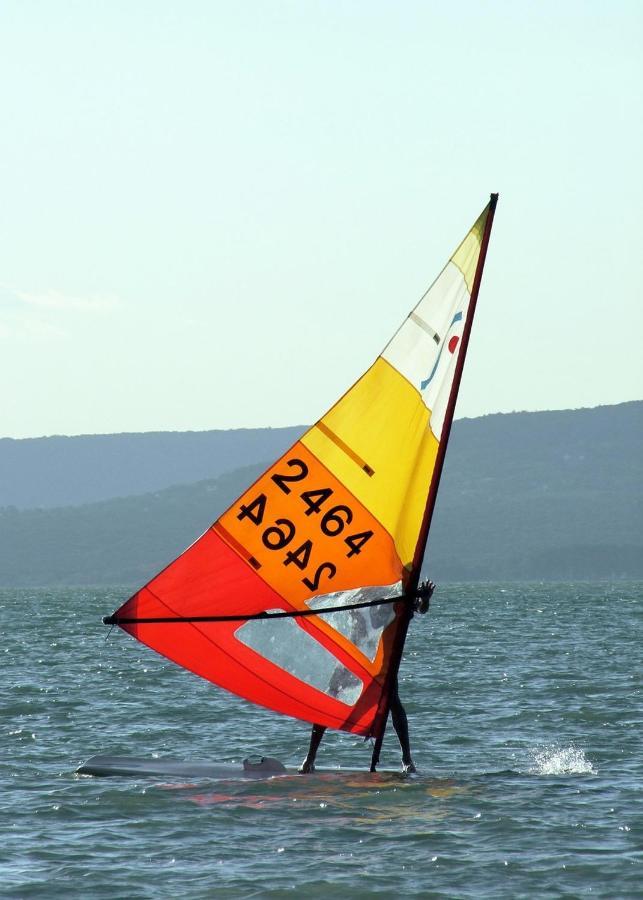 Komfort Home Bursport Bt. Haz Balatonfenyves Exterior foto